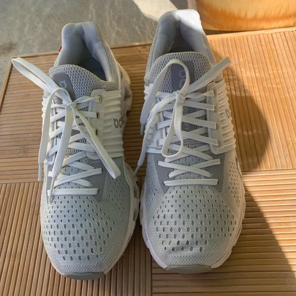 On Running Cloudswift Women's Athletic Shoes - Glacier White - Picture 6 of 16